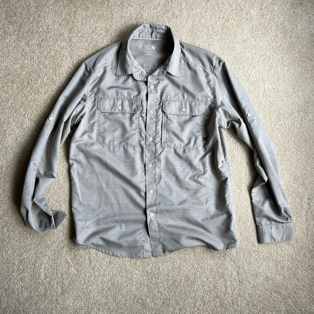 Mountain Hardwear travel shirt sz M